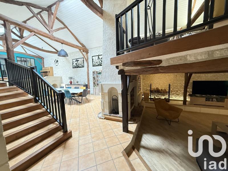 Maison - 298 m² - 10 pièces