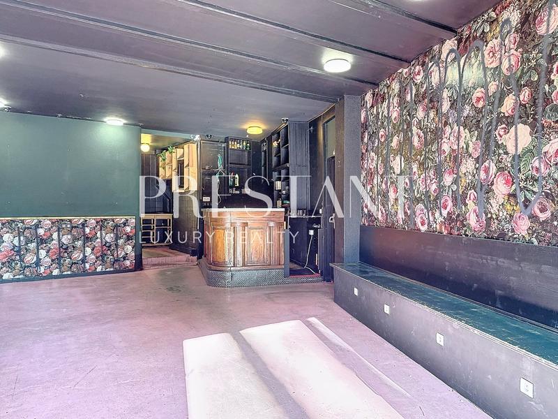 Bureau - 63 m² - 1 pièce