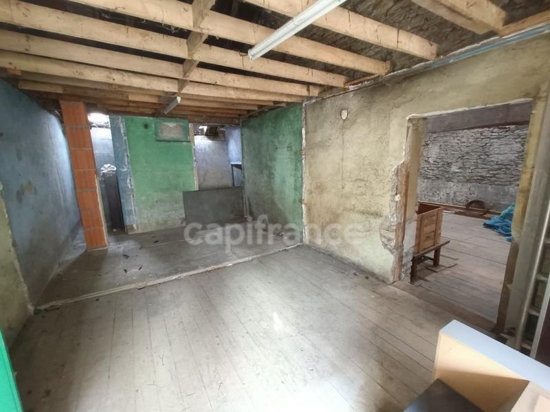 Maison - 398 m² - 8 pièces