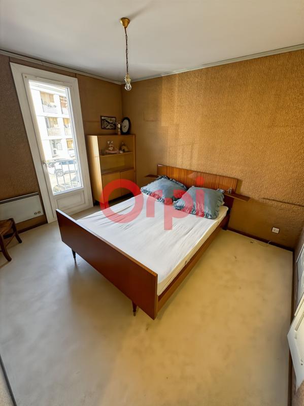 Maison - 180 m² - 4 pièces