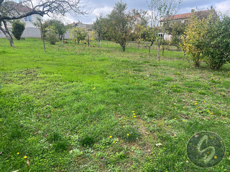 Terrain - 946 m²