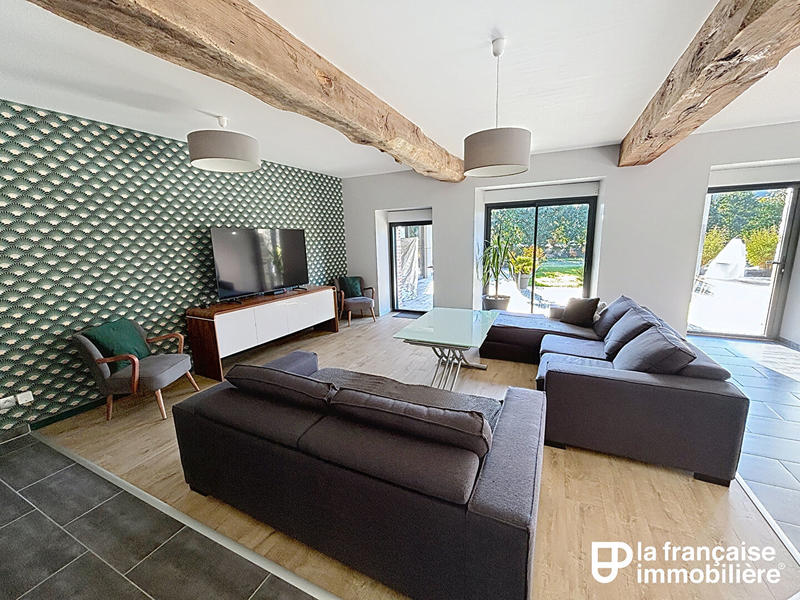 Maison - 231 m² - 6 pièces