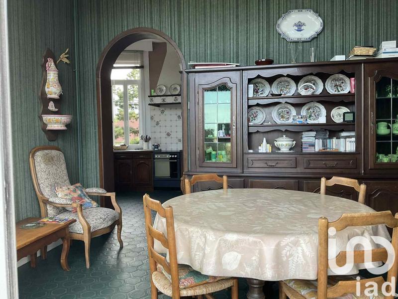 Maison - 250 m² - 13 pièces