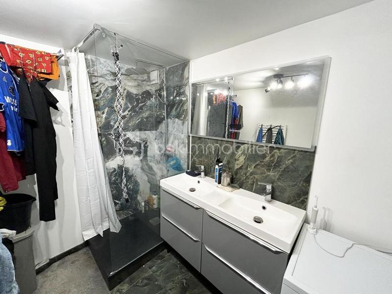 Appartement - 49 m² - 3 pièces