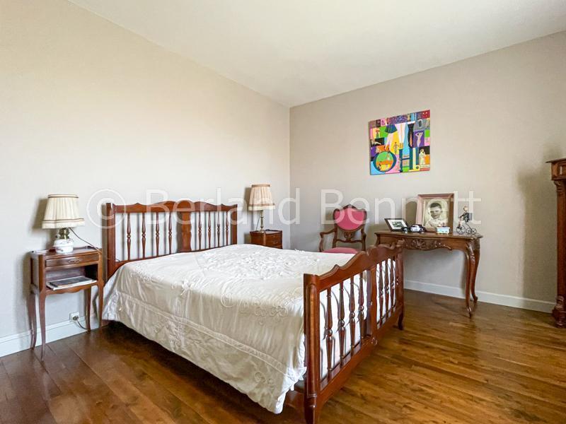 Maison de bourg - 207 m² - 8 pièces