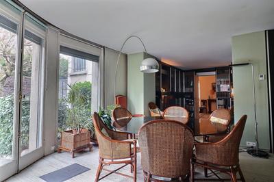 Duplex - 242 m² - 9 pièces