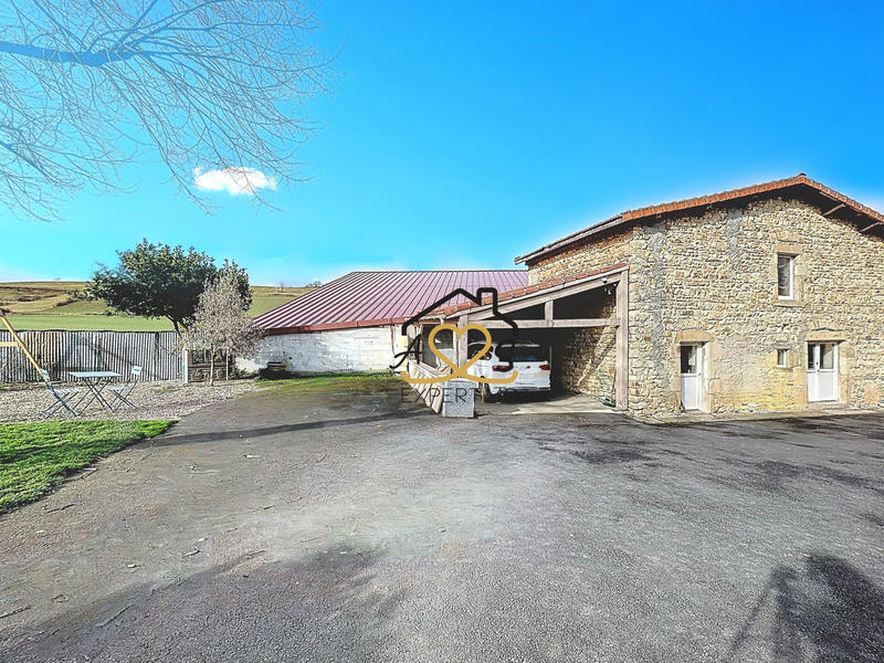 Maison - 168 m² - 6 pièces