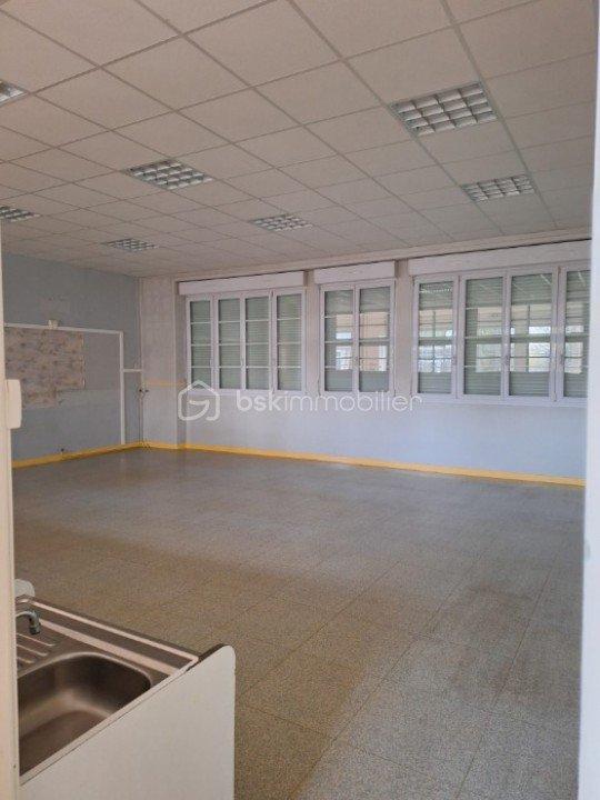 Immeuble - 1 193 m² - 25 pièces