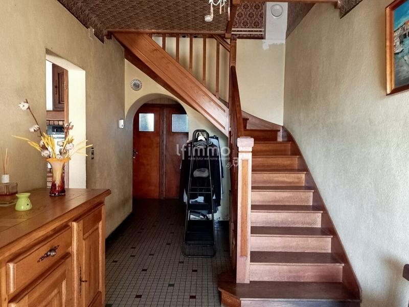 Maison - 216 m² - 6 pièces