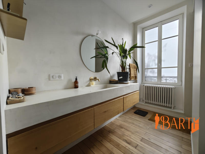 Maison - 200 m² - 6 pièces