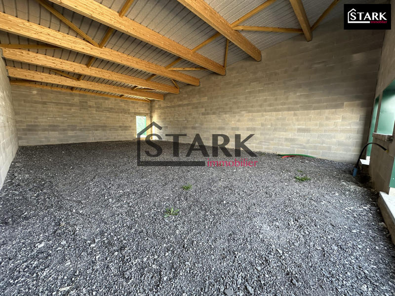 Local commercial - 135 m² - 1 pièce