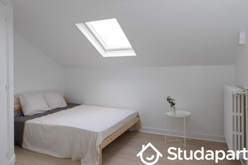 Chambre - 10 m² - 1 pièce