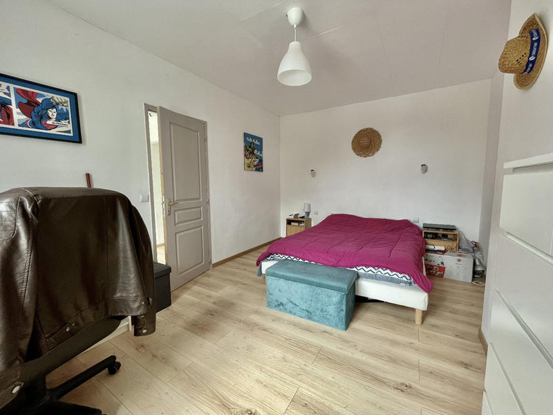 Maison - 180 m² - 5 pièces