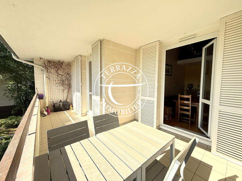 Duplex - 207 m² - 9 pièces