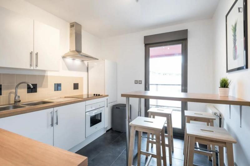 Chambre - 12 m² - 4 pièces