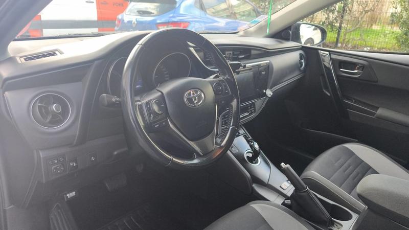 Toyota Auris Sport Touring II 1.8 Vvt-i 136 Cvt Technoline