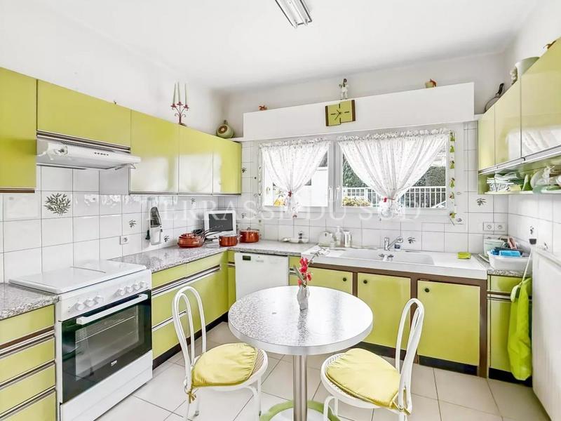 Maison - 192 m² - 7 pièces