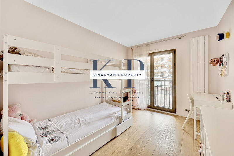 Appartement - 91 m² - 4 pièces