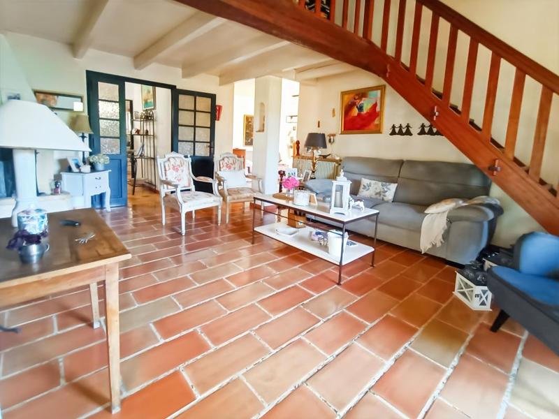 Maison - 262 m² - 8 pièces