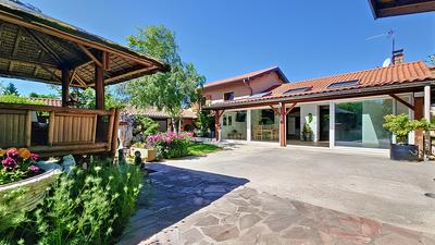 Villa - 226 m² - 5 pièces