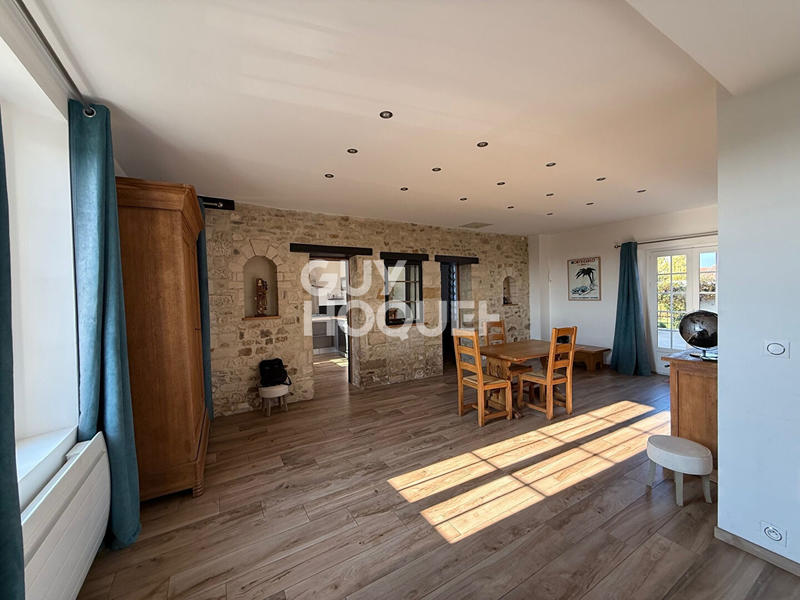 Maison - 98 m² - 4 pièces