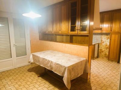 Maison - 133 m² - 8 pièces