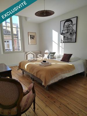 Maison - 400 m² - 8 pièces