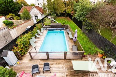 Maison de maîtres - 281 m² - 8 pièces