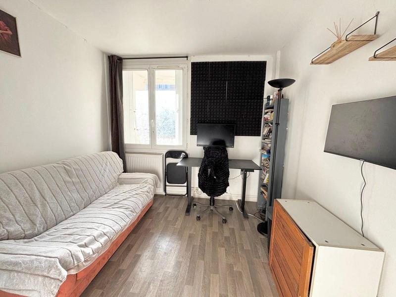 Appartement - 90 m² - 5 pièces