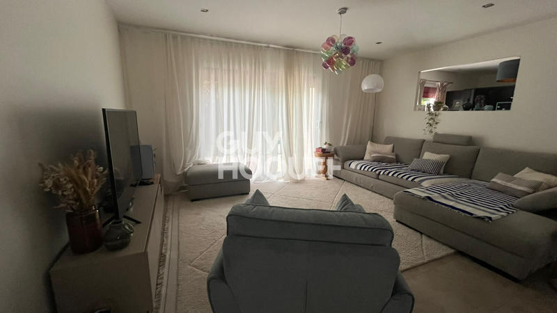 Maison - 184 m² - 7 pièces