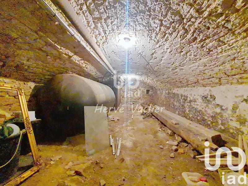 Maison - 212 m² - 7 pièces