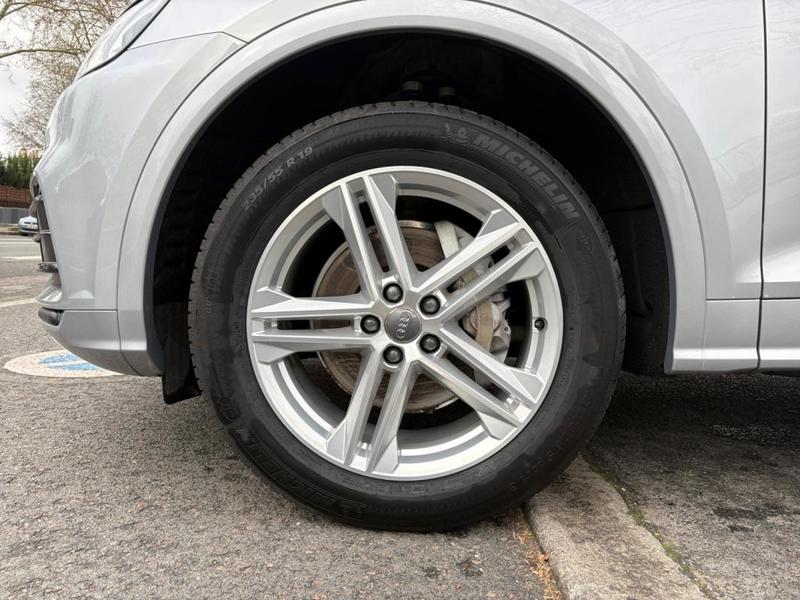 Audi Q5 40 Tdi 204 s tronic 7 Quattro s line