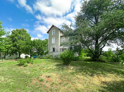 Maison - 121 m² - 6 pièces