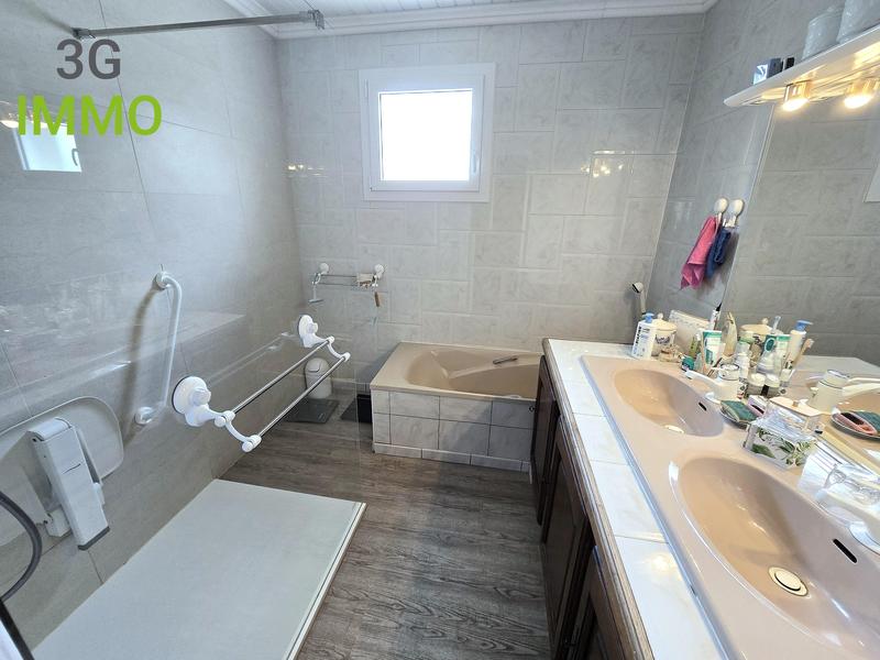 Maison traditionnelle - 138 m² - 6 pièces