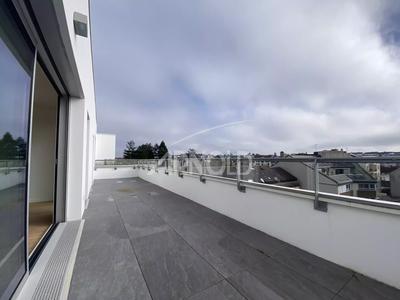 Appartement - 98 m² - 5 pièces