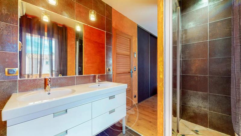 Maison - 151 m² - 6 pièces