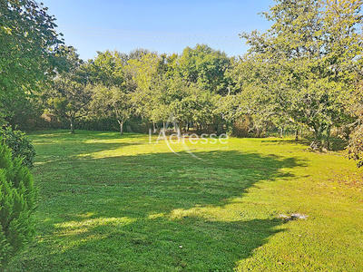 Maison - 202 m² - 6 pièces