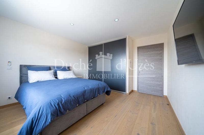 Villa - 300 m² - 9 pièces