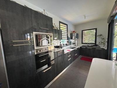 Maison - 128 m² - 4 pièces