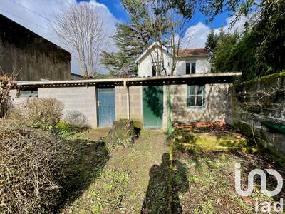 Maison - 90 m² - 5 pièces