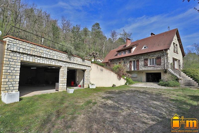 Maison - 187 m² - 8 pièces