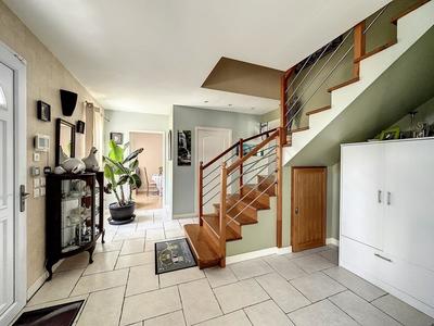 Maison - 182 m² - 6 pièces
