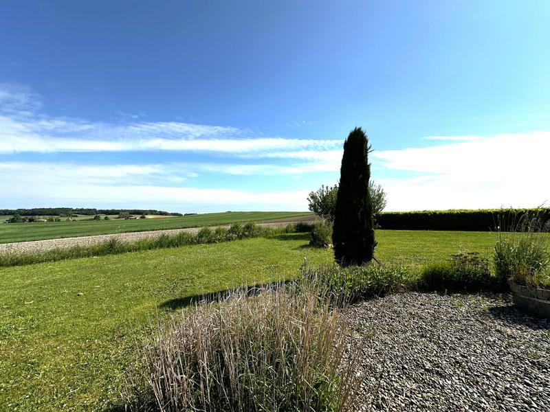 Maison traditionnelle - 110 m² - 5 pièces