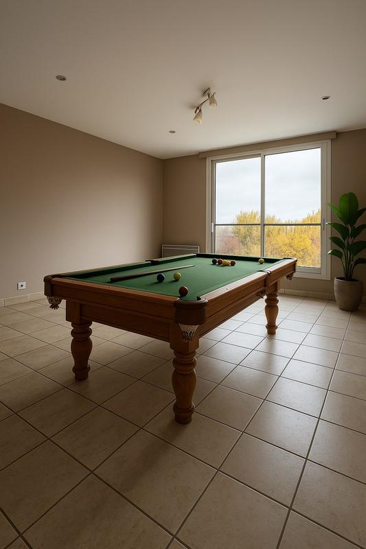 Appartement - 205 m² - 6 pièces