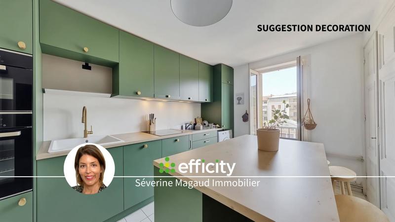 Appartement - 95 m² - 5 pièces