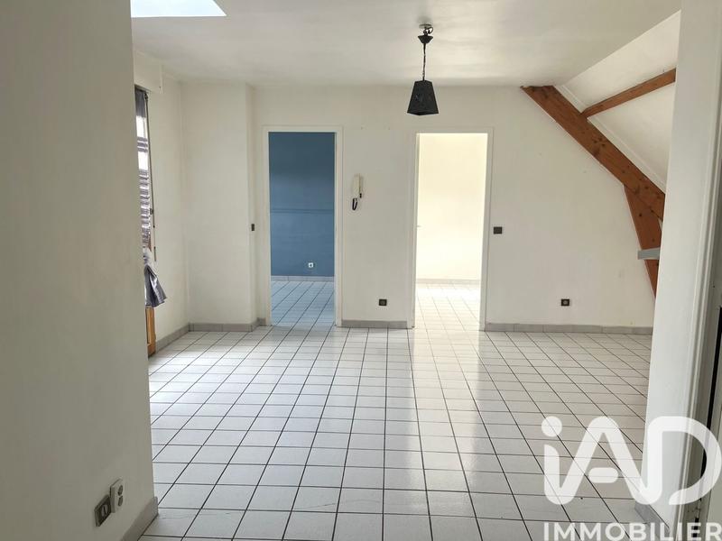 Maison - 246 m² - 9 pièces