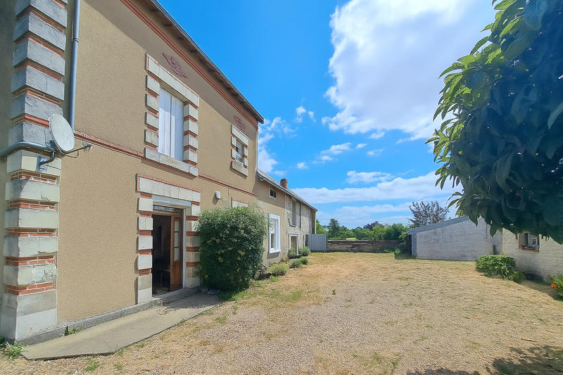 Maison - 104 m² - 5 pièces