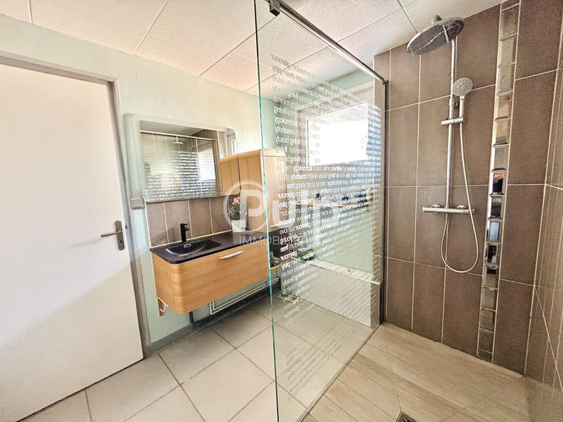 Maison - 98 m² - 4 pièces