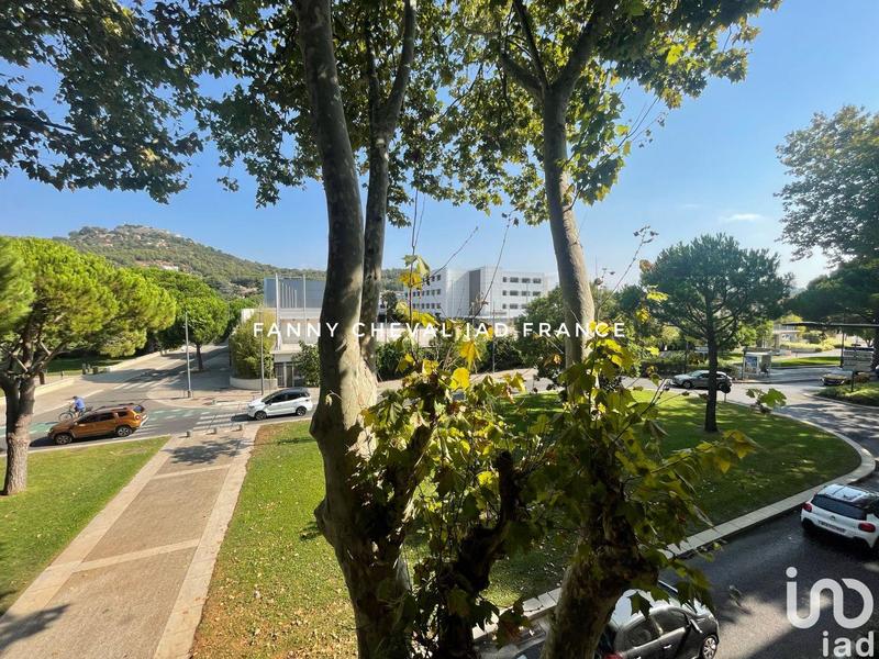 Local commercial - 72 m² - 5 pièces