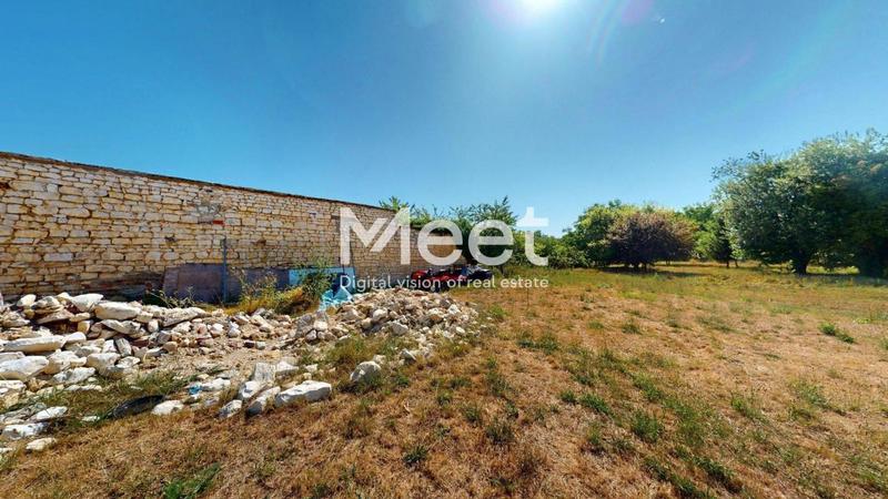 Terrain constructible - 2 838 m²